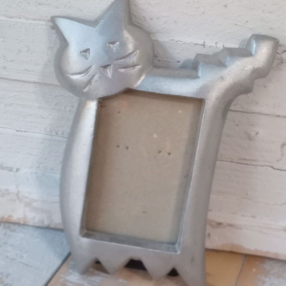 Y2K Kitty Cat Kitsch Picture Frame Furio Home 2x3 Photo Silver Matte Vintage '98